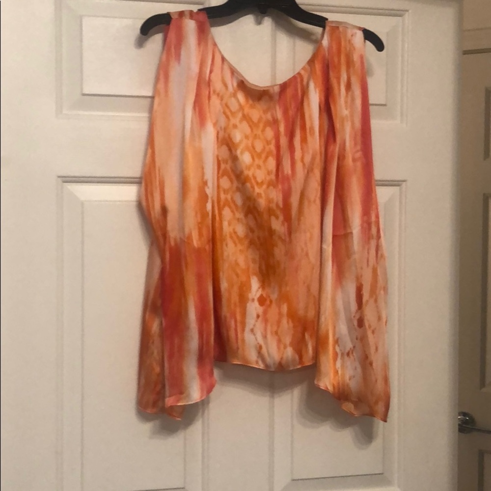 Top - Picture 2 of 3